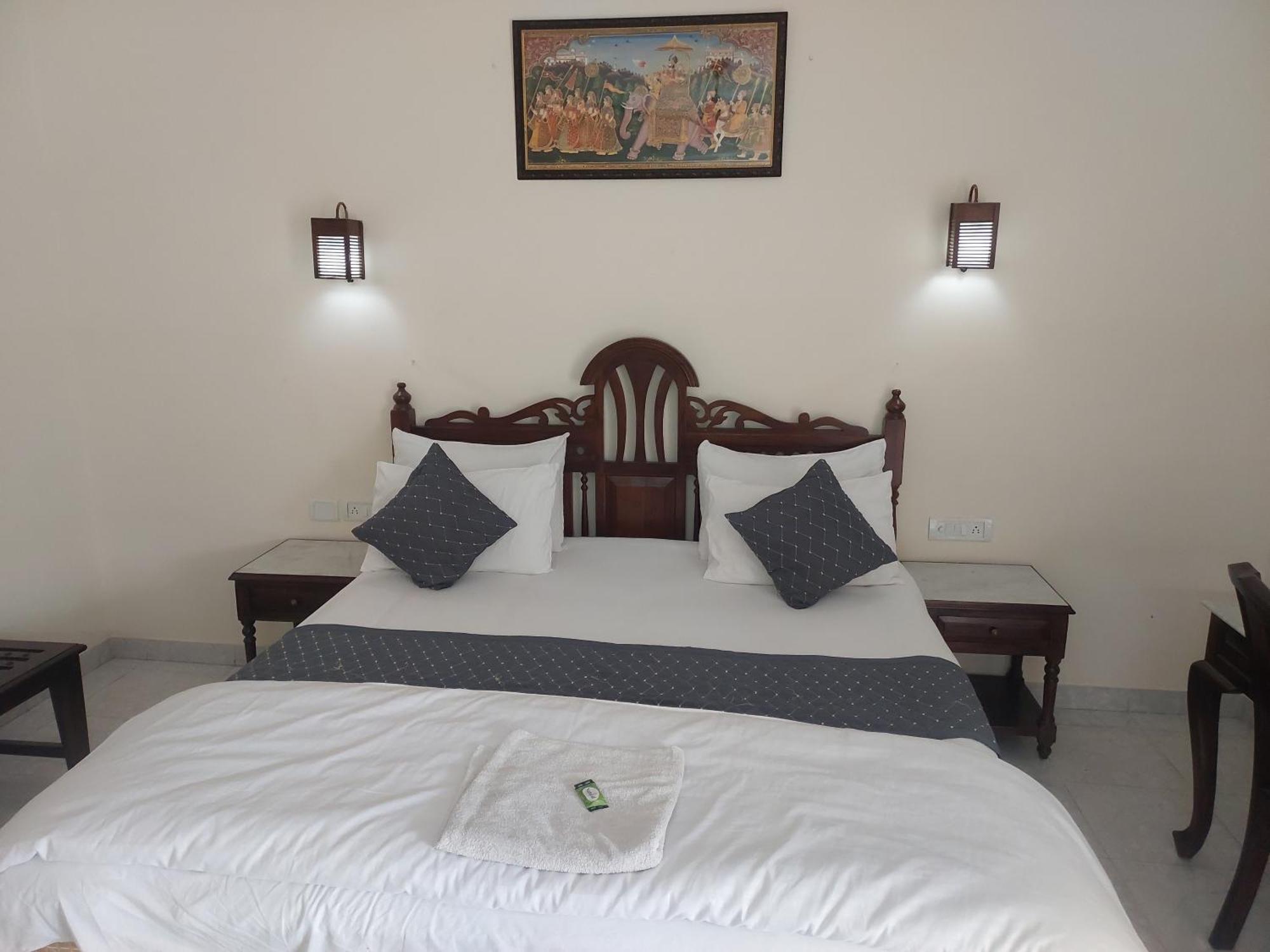Hotel Tourist Rest House Agra Экстерьер фото