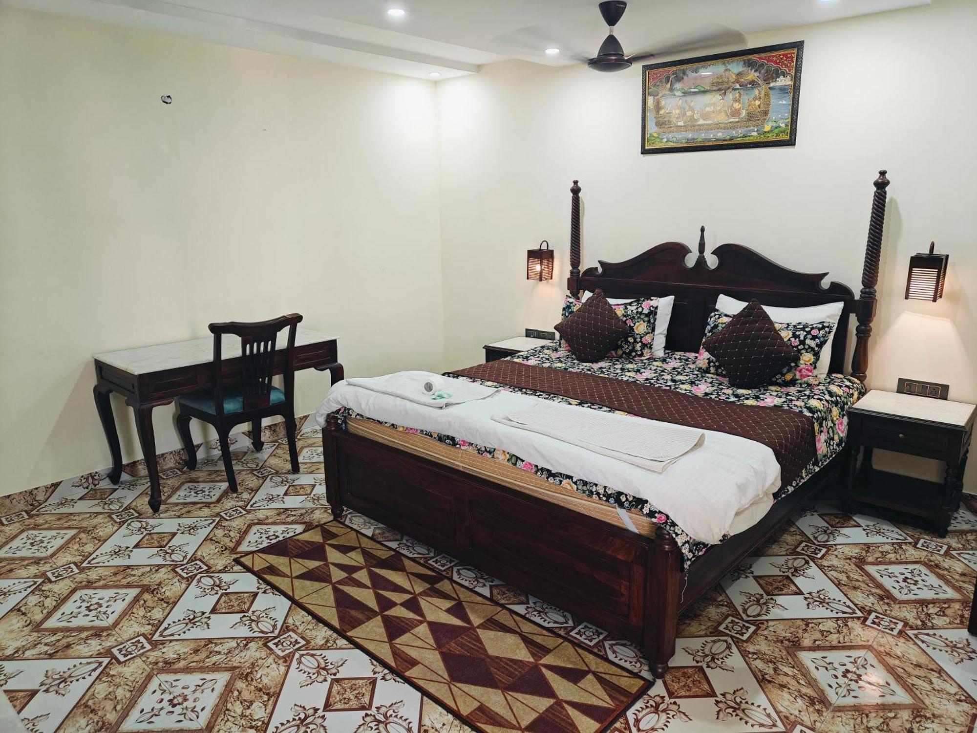 Hotel Tourist Rest House Agra Экстерьер фото